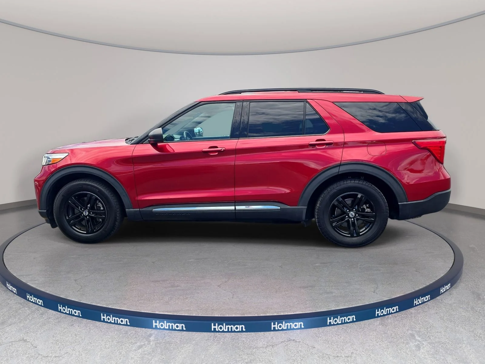 Used 2020 Red Ford XLT image 9