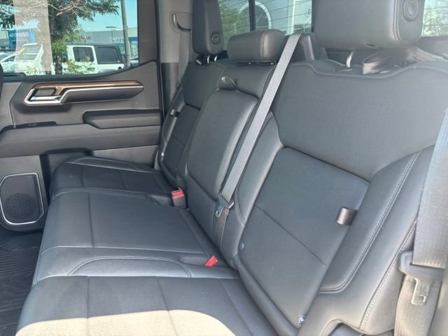 Used 2022 Summit White Chevrolet LT image 19