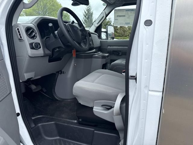 New 2027 Oxford White Ford E-350 SRW image 5