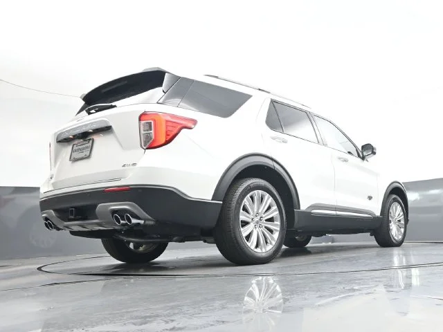 Used 2023 White Metallic Ford King Ranch image 35