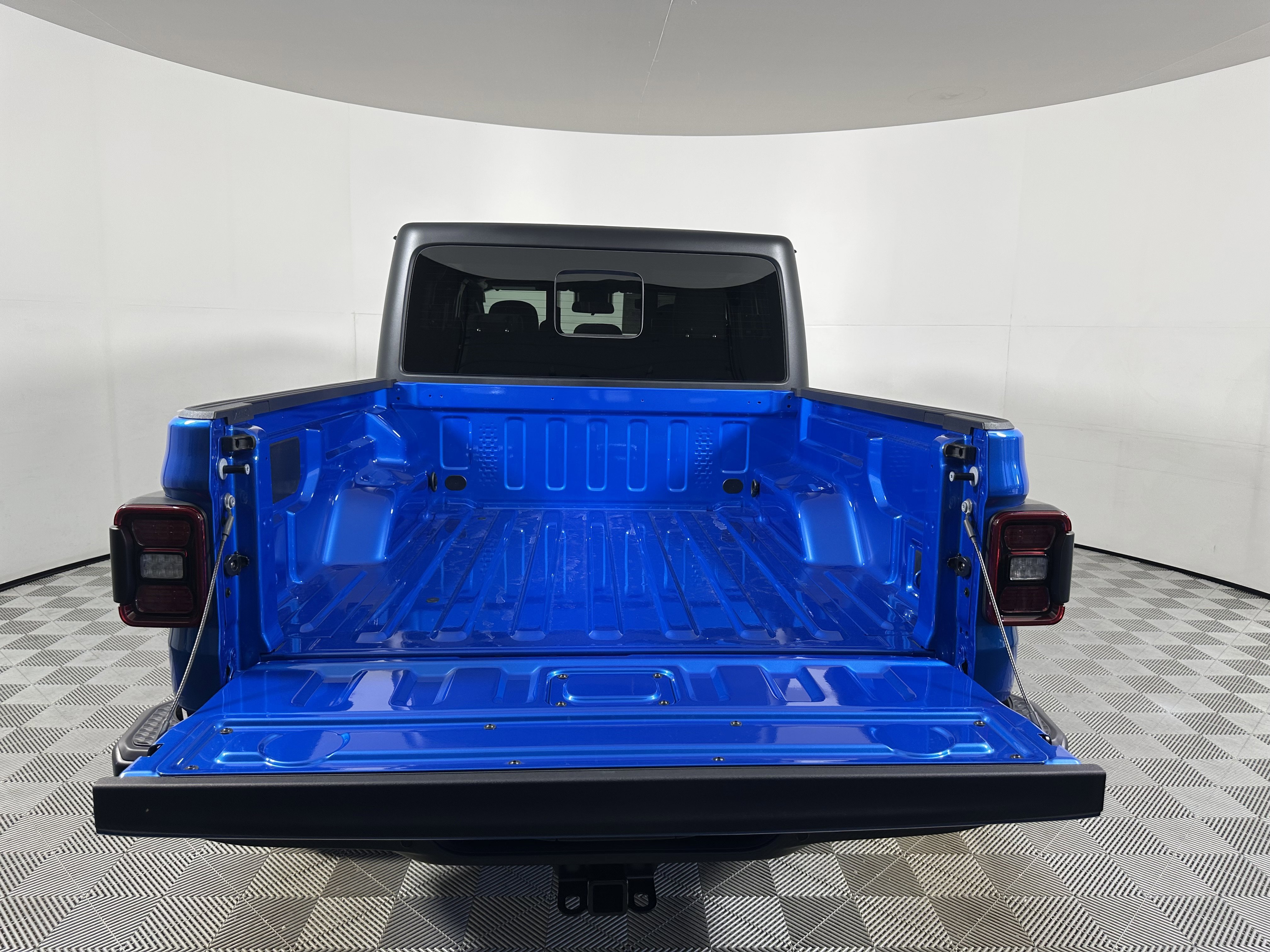 2025 Jeep Gladiator Willys - Photo 23