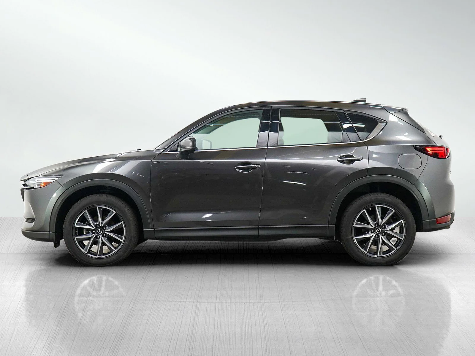 Used 2018 Mazda CX-5 Grand Touring with VIN JM3KFBDM8J1368591 for sale in Minneapolis, Minnesota