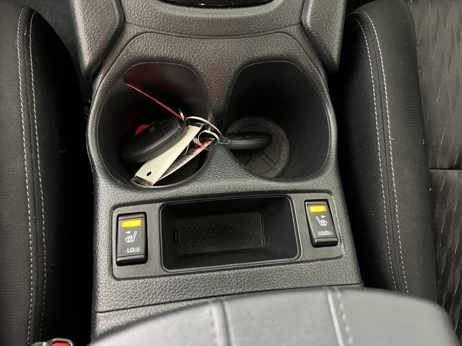 Used 2020 Pearl White Tricoat Nissan SV image 20