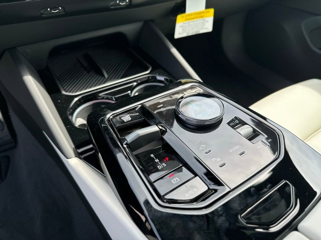 New 2026 Dark Graphite Metallic BMW 530i xDrive image 33