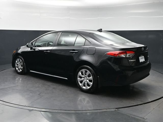 Used 2025 Midnight Black Metallic Toyota LE image 7