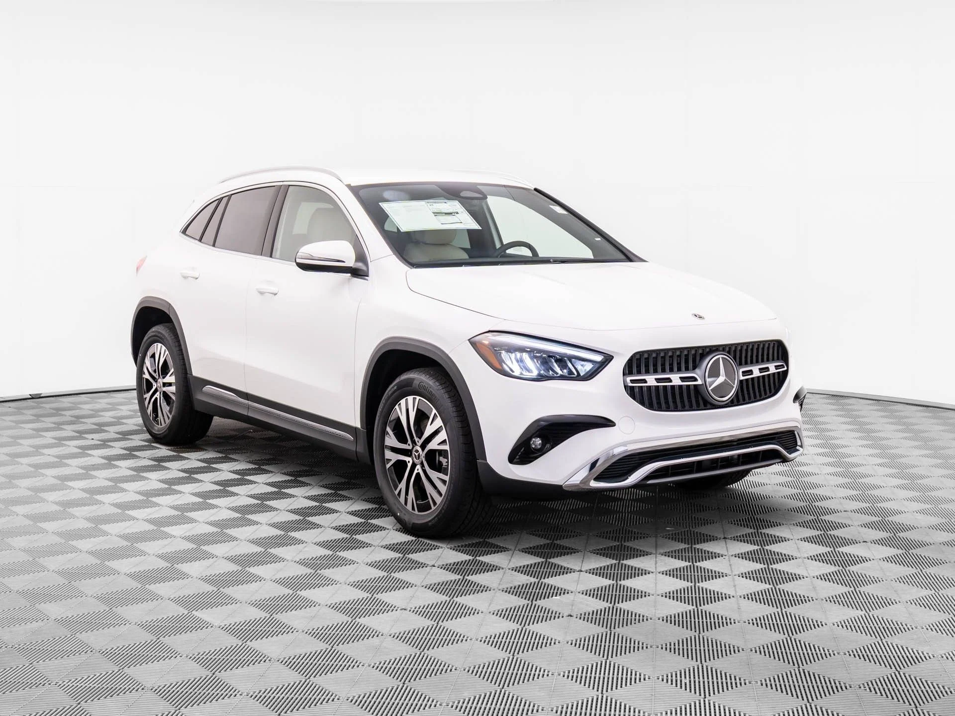 2025 Mercedes-Benz GLA GLA250 - Photo 7