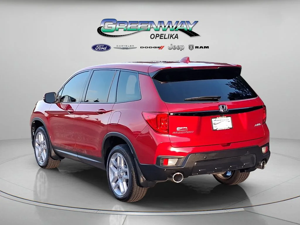 Used 2024 Radiant Red Metallic II Honda EX-L image 5