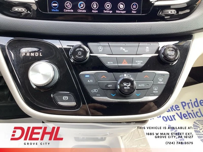 Used 2019 Red Chrysler Touring Plus image 33