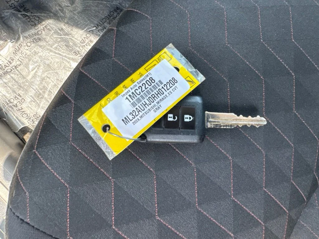 Used 2024 Gray Mitsubishi ES image 26