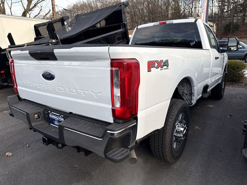 New 2025 Oxford White Ford F-350® XLT image 6