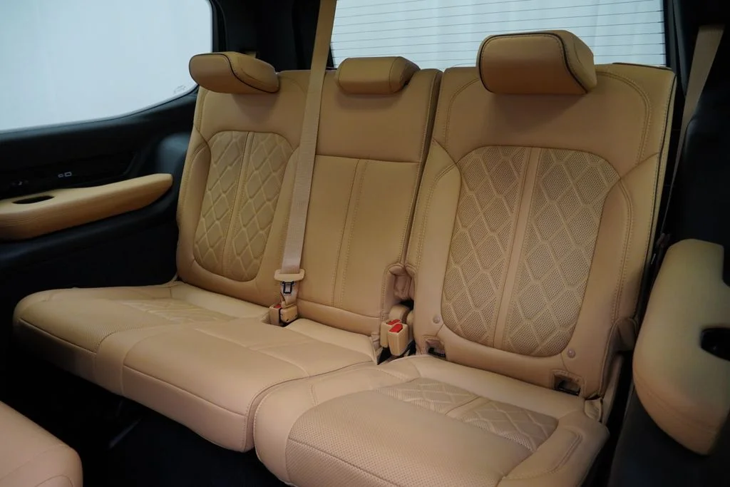 Used 2024 White Jeep Series III image 21