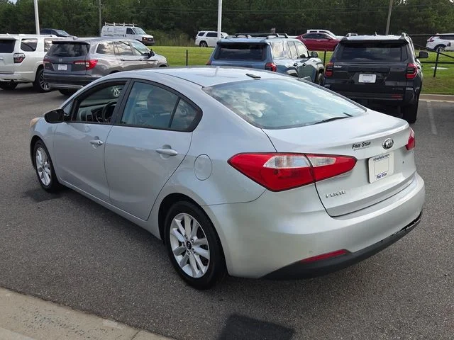 Used 2015 Silver Kia LX image 10