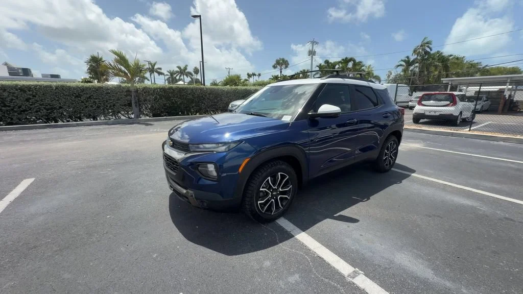 Used 2022 Blue Glow Metallic Chevrolet ACTIV image 4
