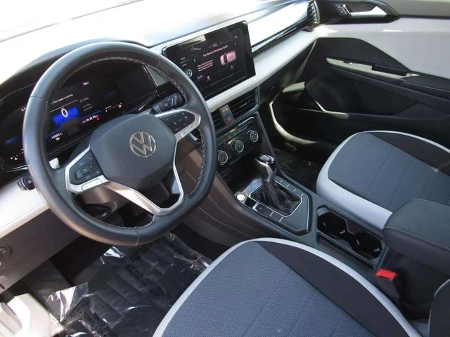 Used 2025 Pyrite Silver Metallic Volkswagen 1.5T S image 15