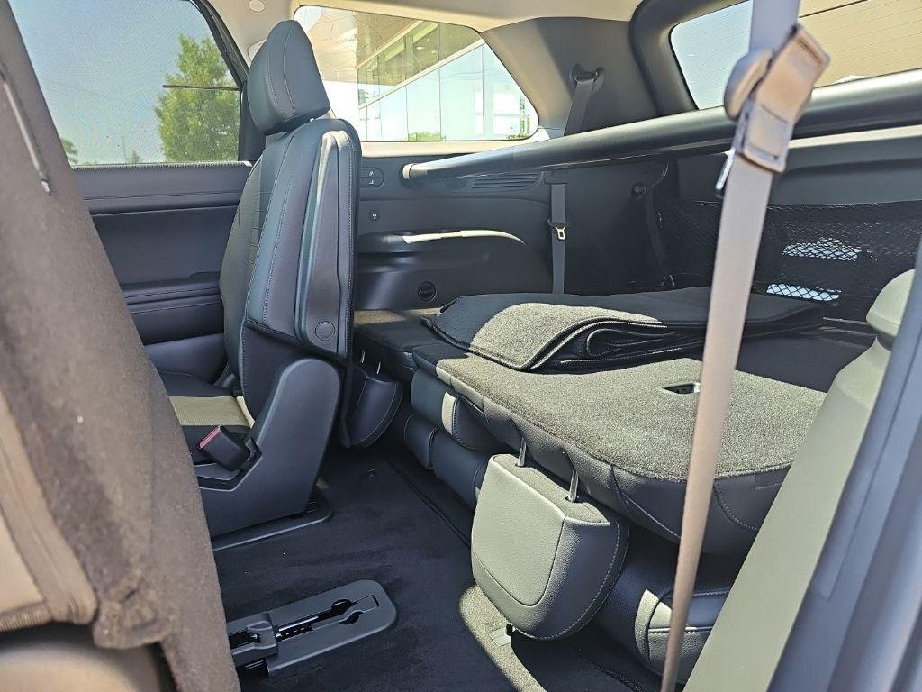 New 2026 Green Hyundai Limited AWD image 35