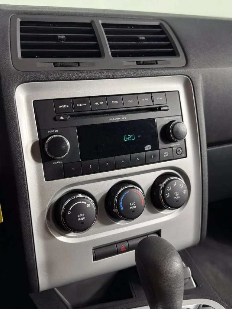 Used 2010 Bright Silver Metallic CC/Mineral Gray Met CC Dodge SE image 13