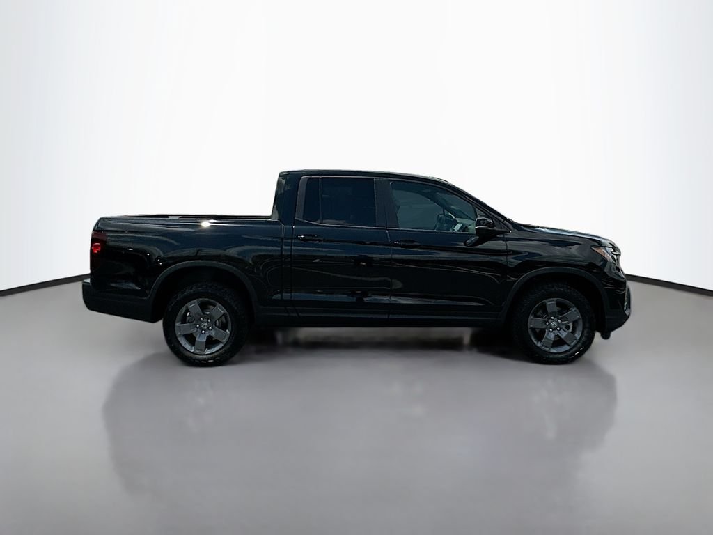 Certified Used 2025 Crystal Black Pearl Honda AWD TRAILSPORT image 4