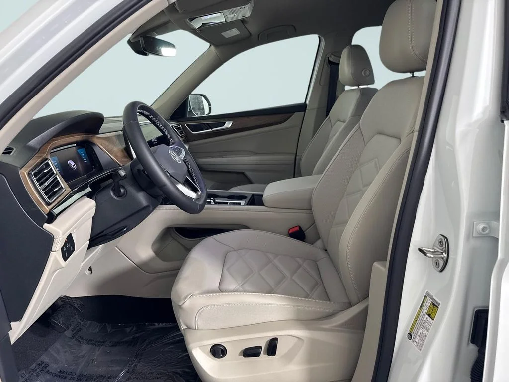 New 2026 White Pearl Volkswagen 2.0T SE image 6