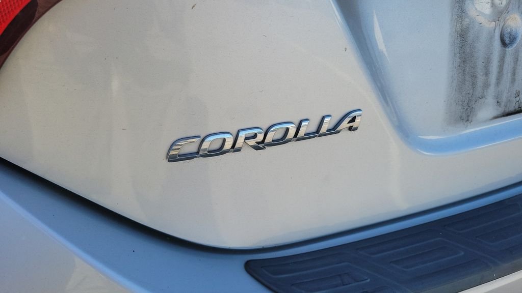 Used 2015 Silver Toyota S Plus image 11