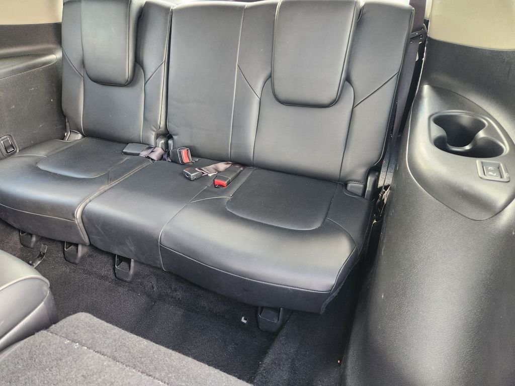 Used 2024 Gray INFINITI LUXE image 32