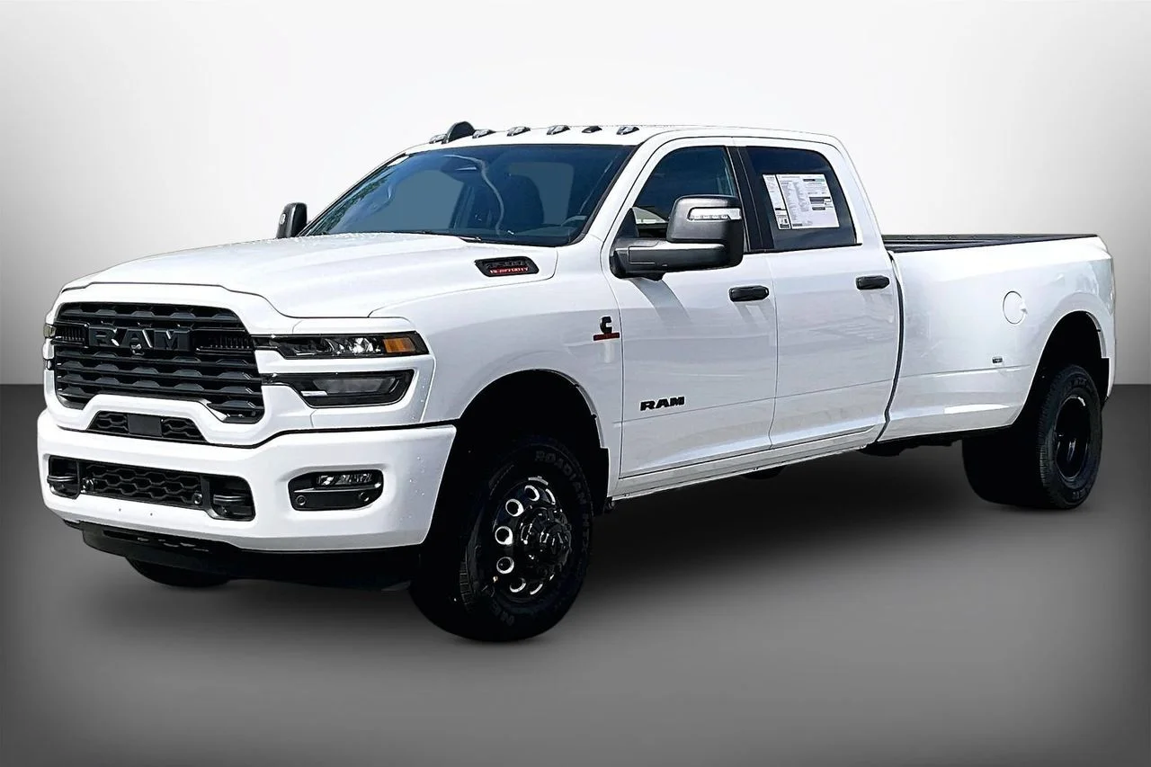 New 2026 Bright White Clearcoat RAM Big Horn image 4