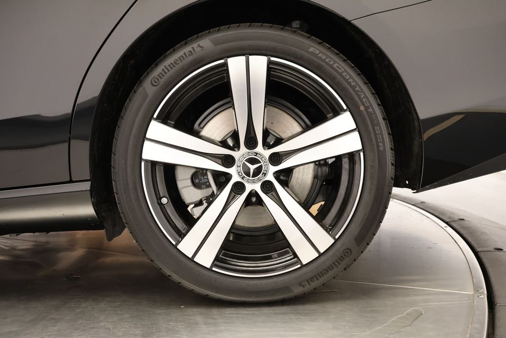 Used 2026 Obsidian Black Metallic Mercedes-Benz C 300 image 12