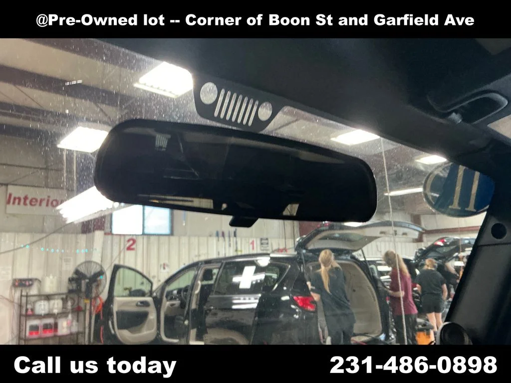 Used 2011 Black Jeep Unlimited Rubicon image 24