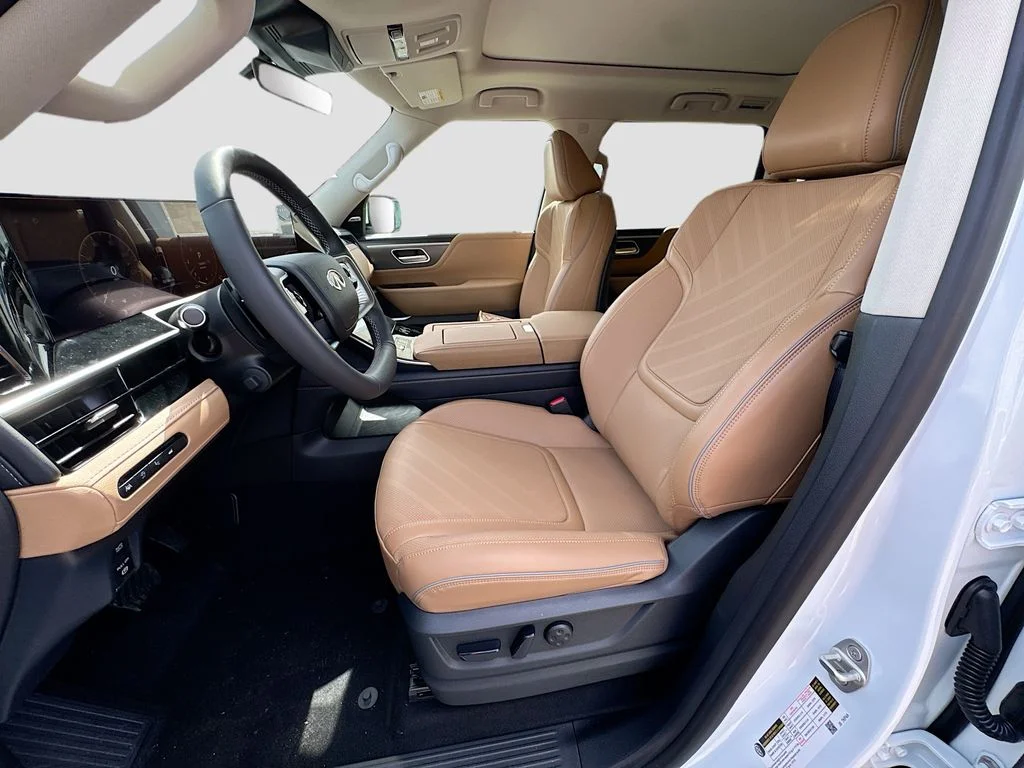 New 2027 RADIANT WHITE INFINITI Luxe 4WD image 21