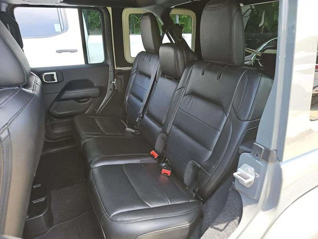 Used 2021 Gray Jeep Unlimited Sahara Altitude image 15
