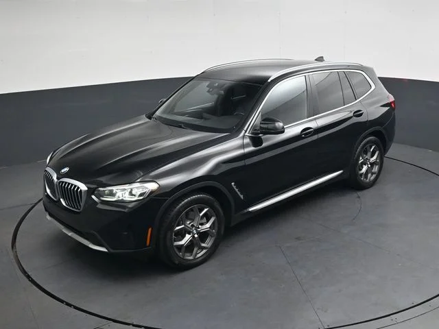 Used 2022 Black BMW xDrive30i image 28