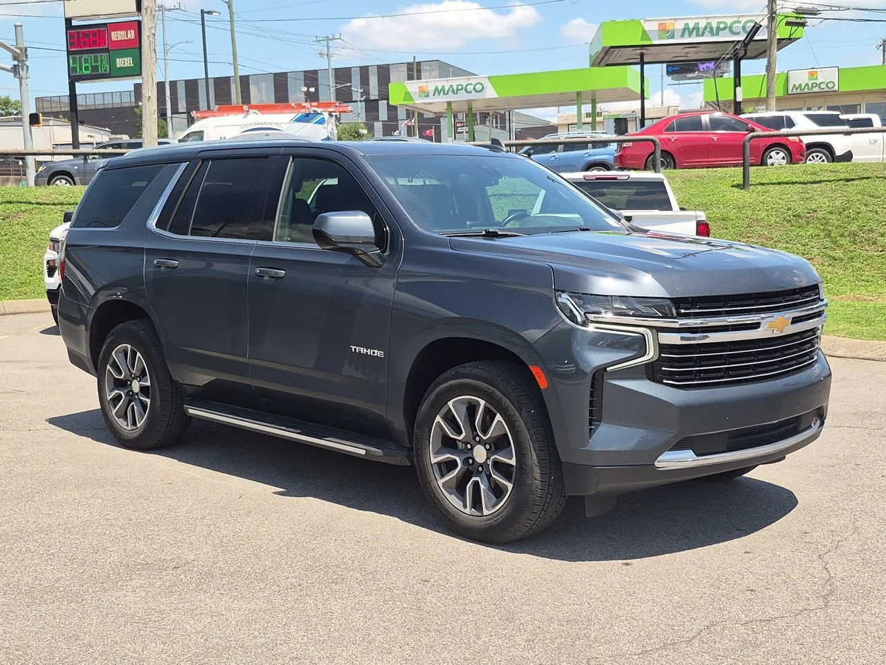 Used 2021 SHADOW GRAY METALLIC Chevrolet LT image 2