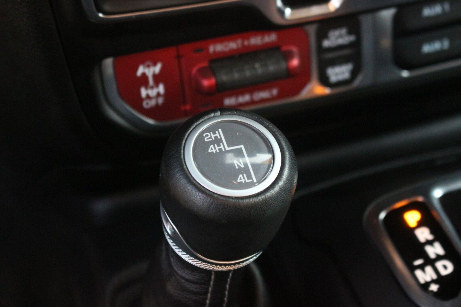 Used 2025 Green Jeep Rubicon image 29