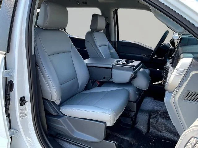 New 2026 Oxford White Ford F-450® XL image 49