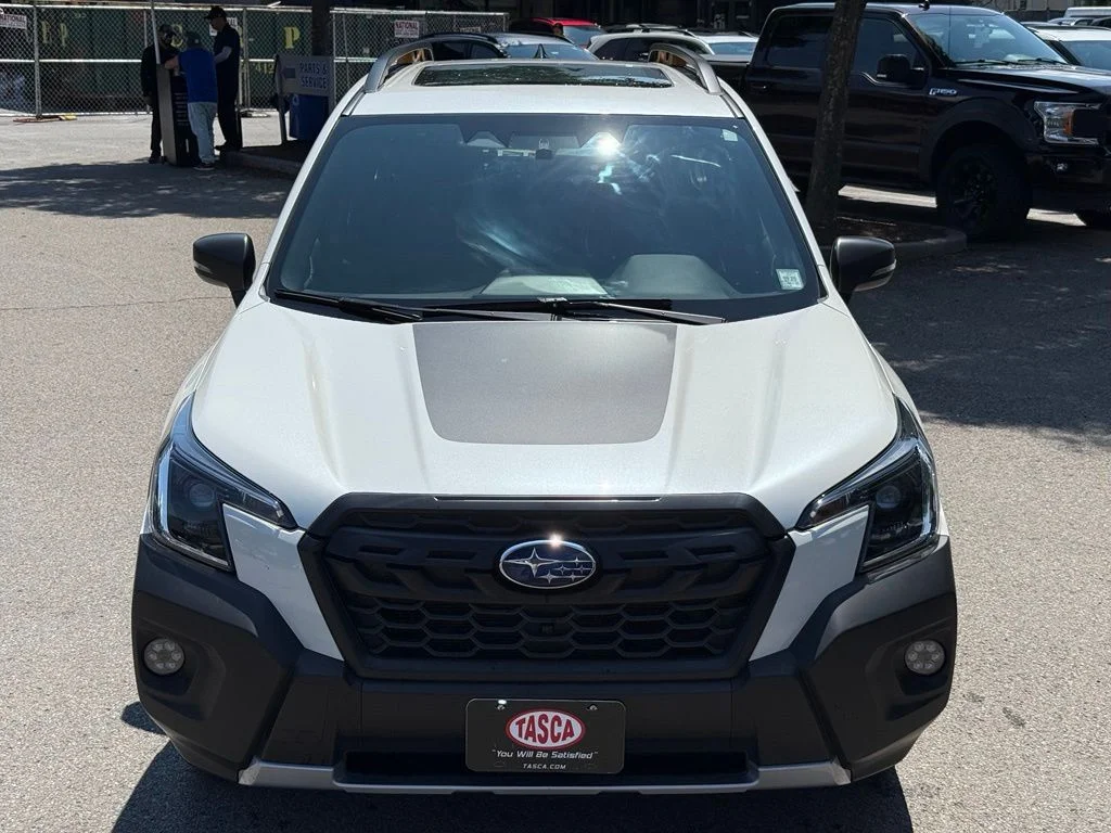 Used 2025 White Subaru Wilderness image 2