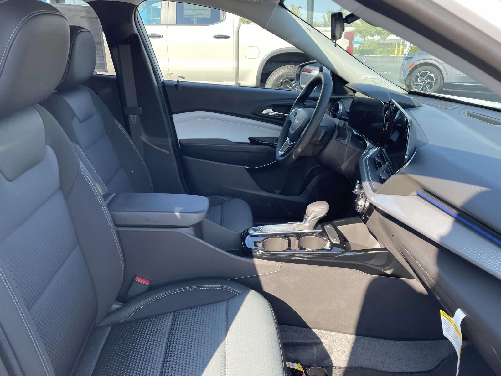 New 2026 Summit White Chevrolet LT image 8