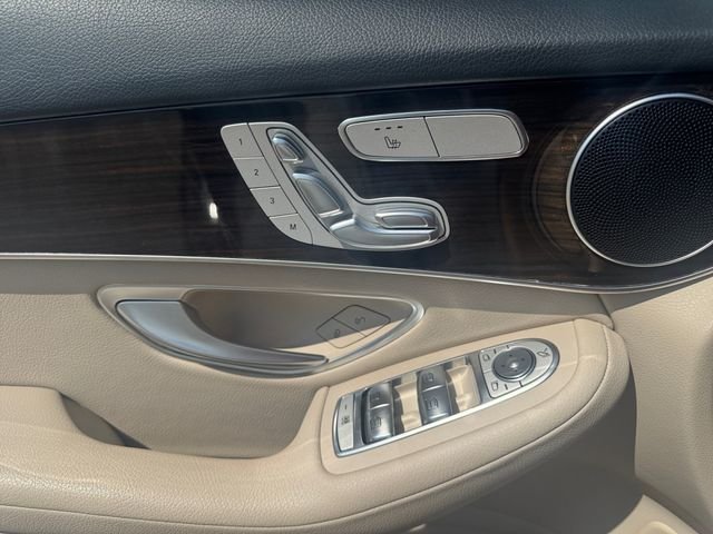 2022 Mercedes-Benz GLC GLC300 - Photo 17