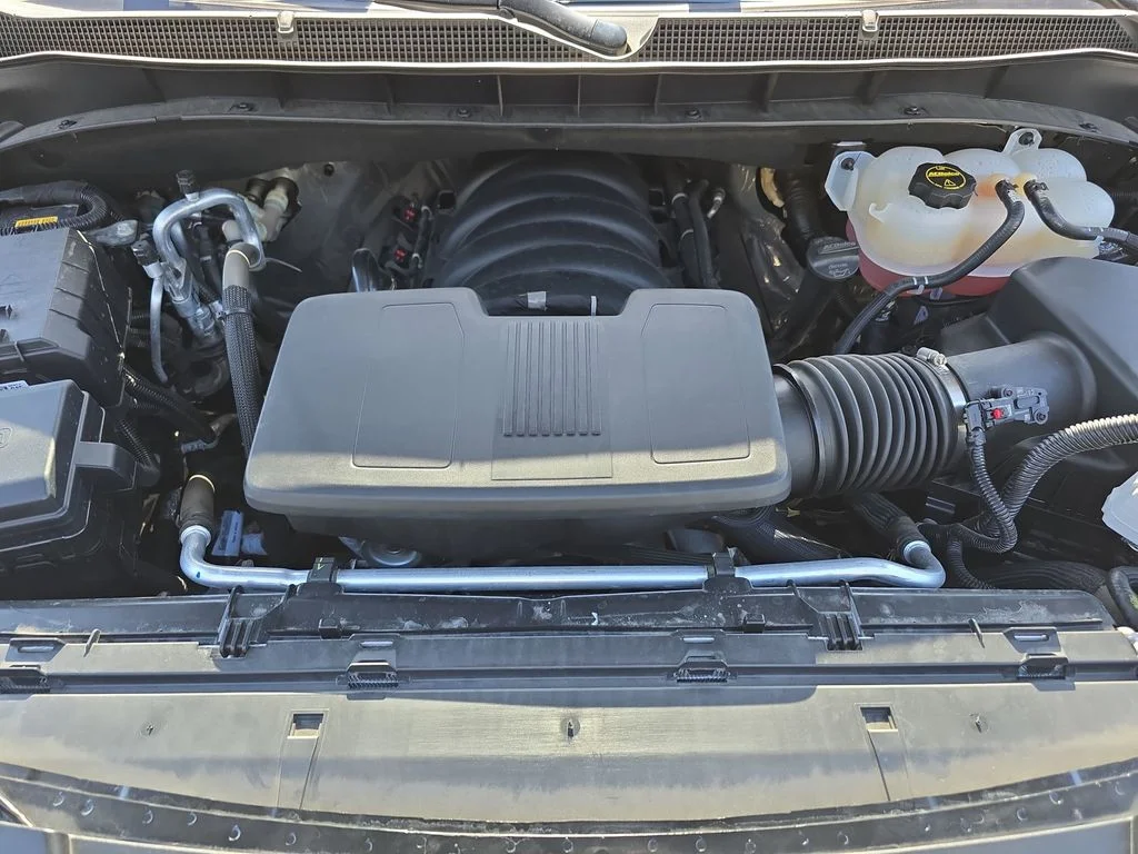 Used 2025 Black Chevrolet RST image 35