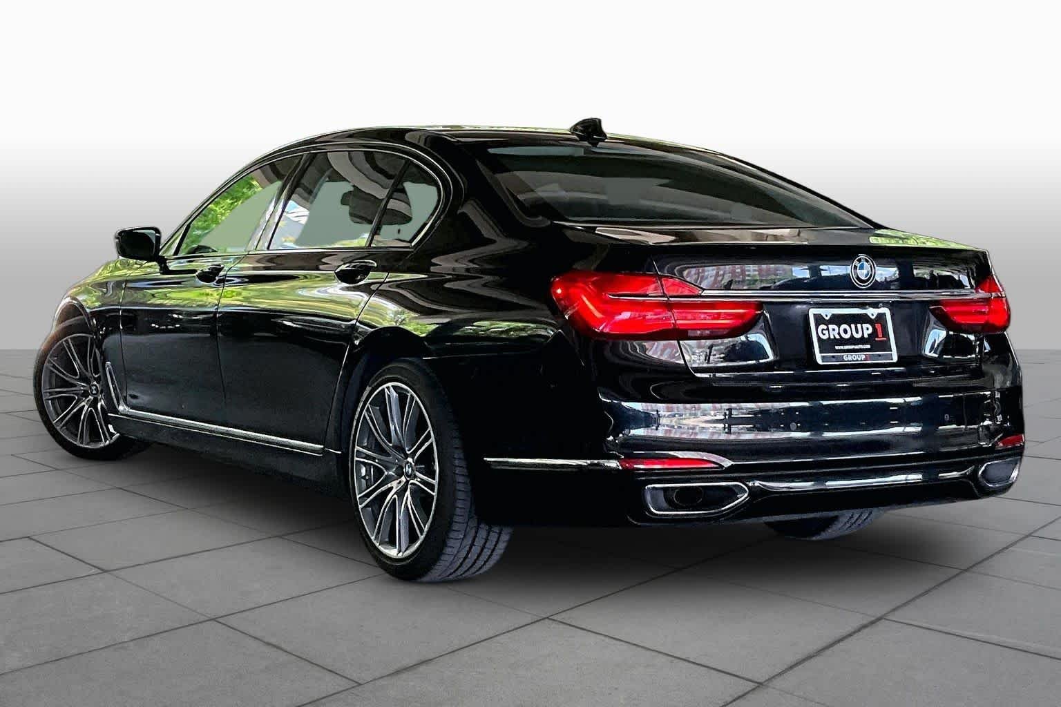Used 2018 Black Sapphire Metallic BMW 740i image 11