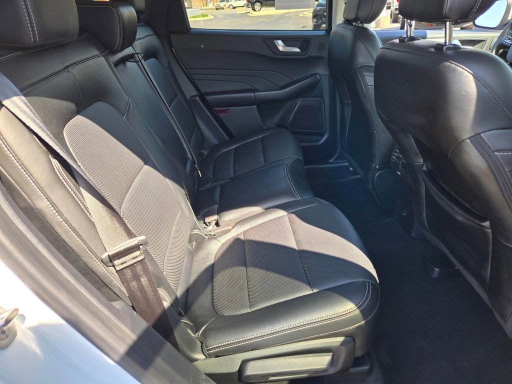 2022 Ford Escape SEL - Photo 9