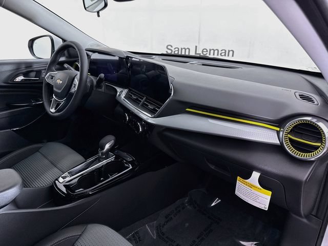 New 2026 Summit White Chevrolet LT image 29