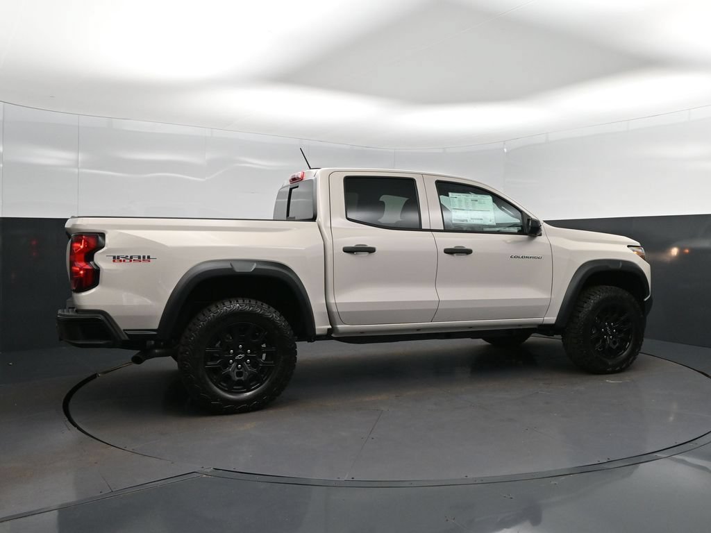 2026 Chevrolet Colorado Trail Boss - Photo 8