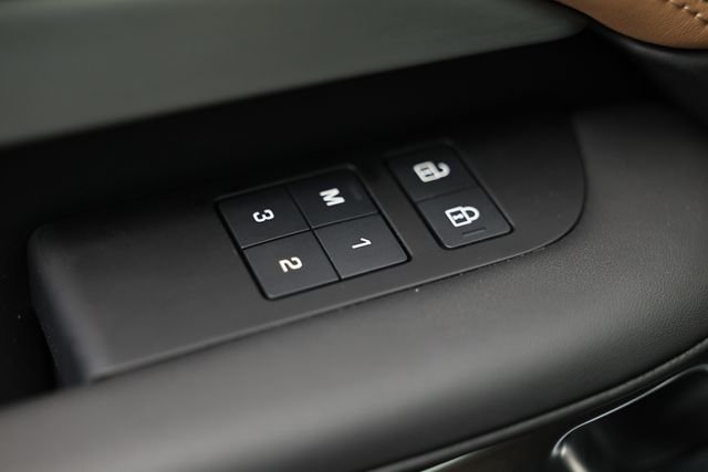 New 2026 Carpathian Grey Land Rover  Tempest Edition image 28