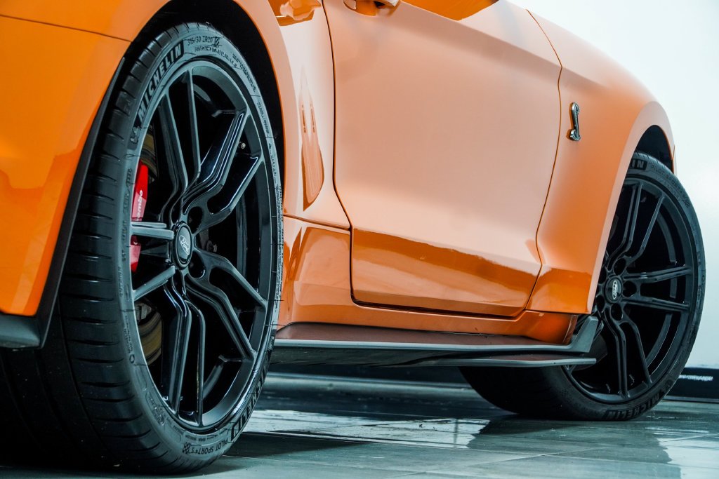 Used 2021 Orange Ford Shelby GT500 image 27