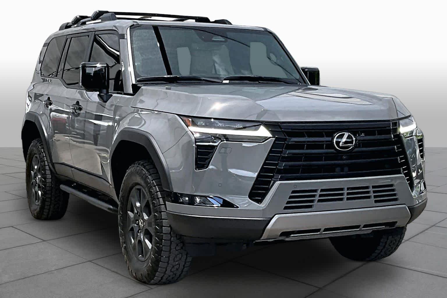 Used 2025 Incognito Lexus Overtrail image 3