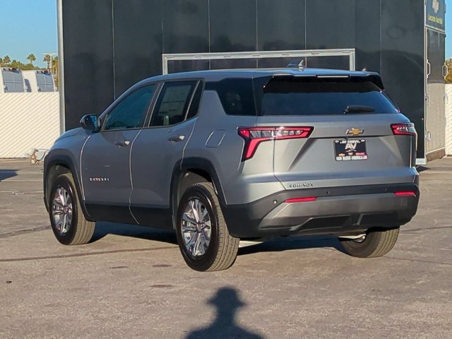 2027 Chevrolet Equinox LT - Photo 6