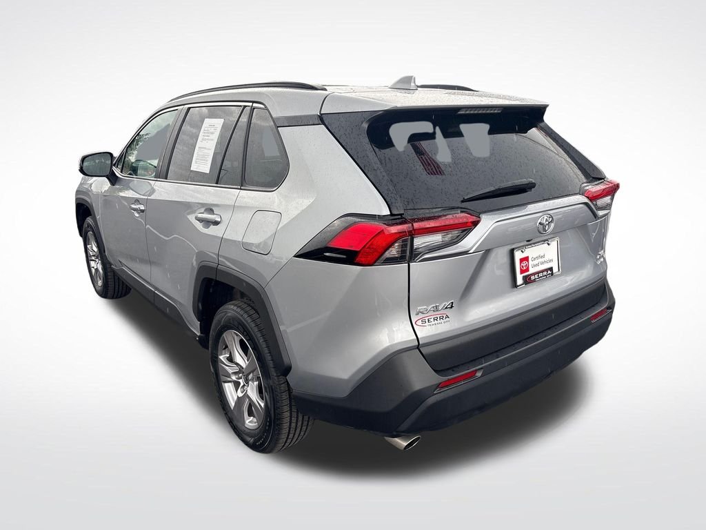 Used 2025 Silver Toyota XLE image 3