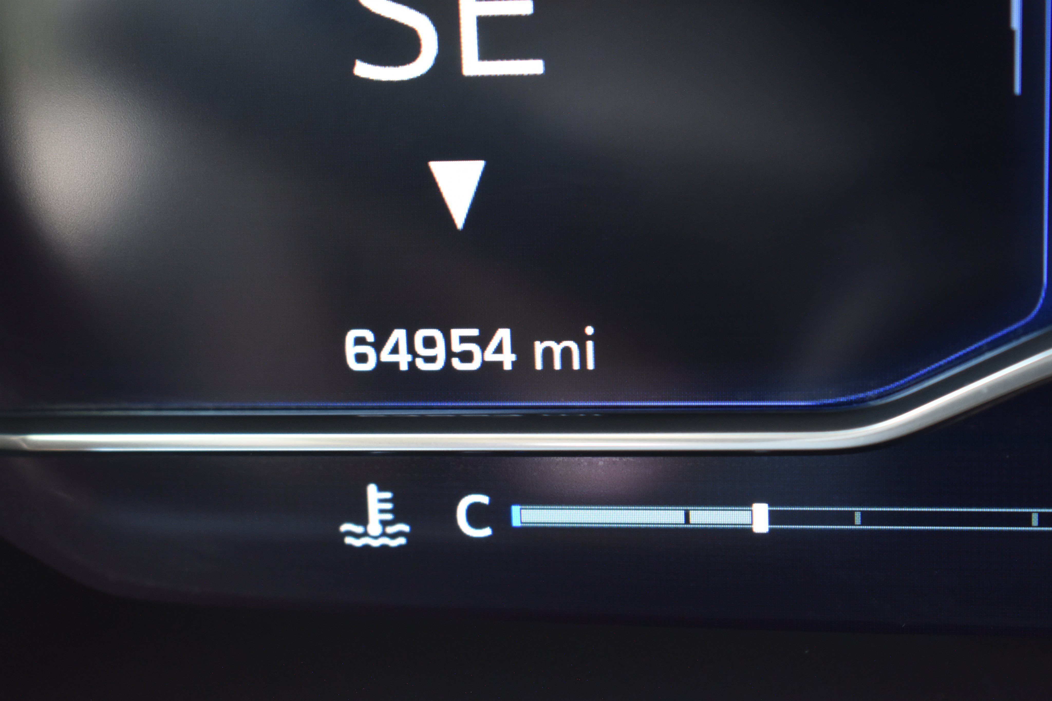 2023 Chevrolet Suburban LT - Photo 24