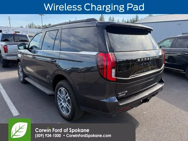 Used 2025 Dark Matter Gray Metallic Ford Active image 9
