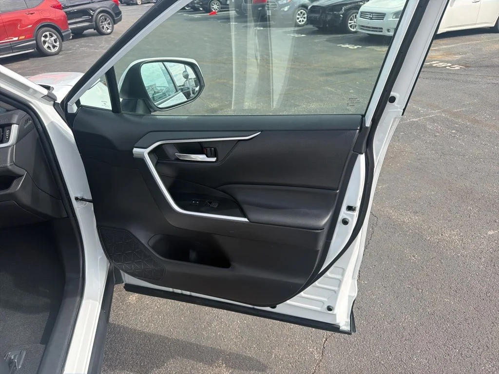 Used 2023 White Toyota XLE image 37