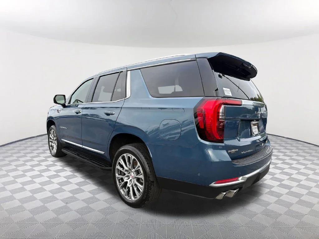 Used 2025 Blue GMC Denali image 7